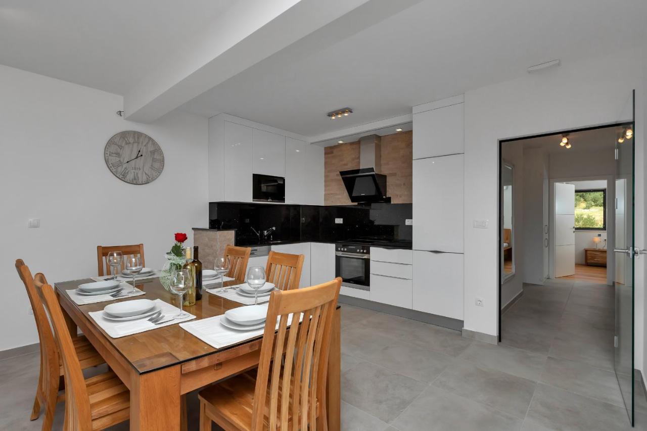 Luxury Apartment Macola Free Beach Parking Makarska Exterior foto